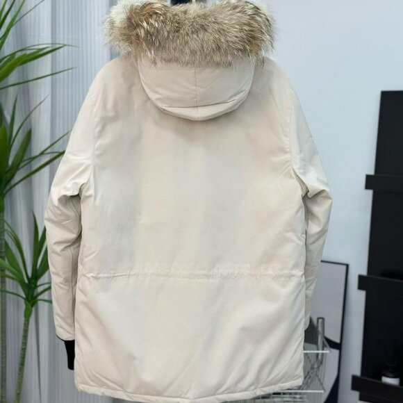 Canada Goose Men's Coat，Very comfortable to wear - Picture 3 of 9
